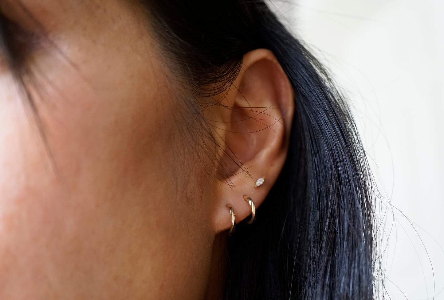 Small twist hoops